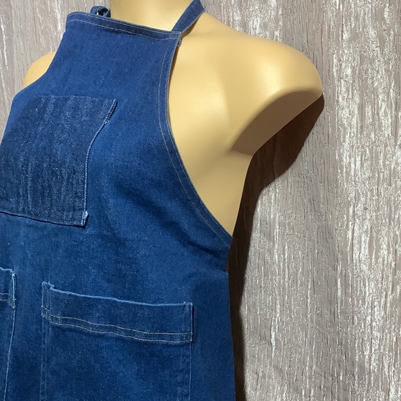 Denim Jean Apron with Pockets Tie Back and at the Neck - Picture 7 of 14